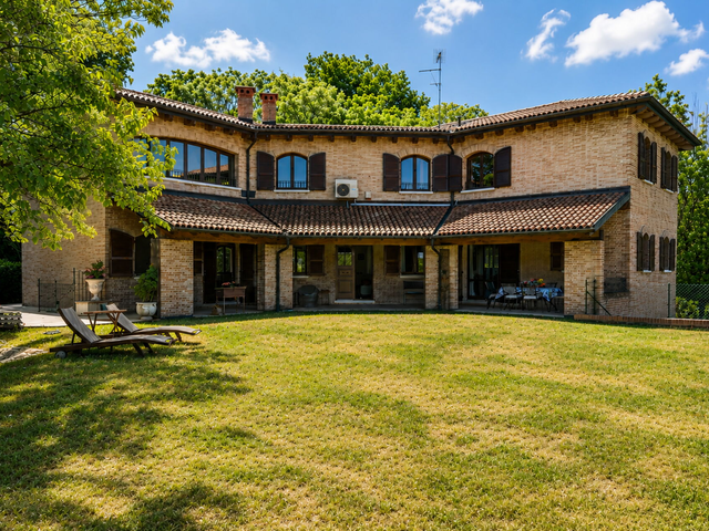 Villa Belvedere San Bartolo: a Return to Nature between the Adriatic and the Romagna Hills