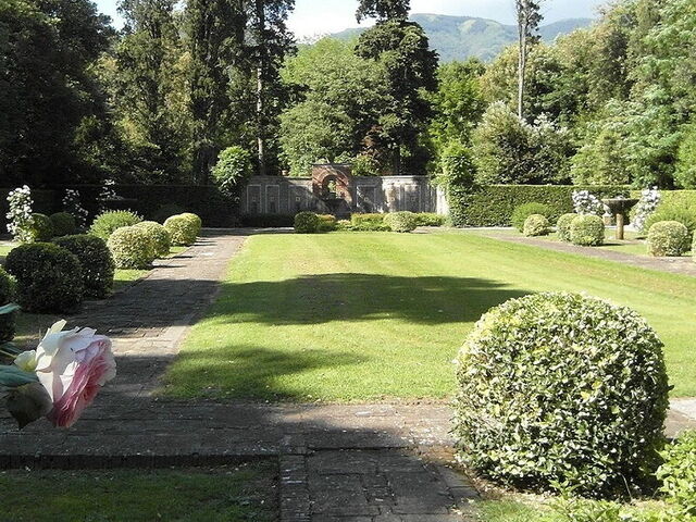 A Tour of the 6 Historical Villas of Lucca