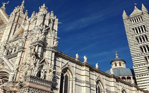 The Cathedral of Siena and the Uncovered Pavement: an Unmissable Visit