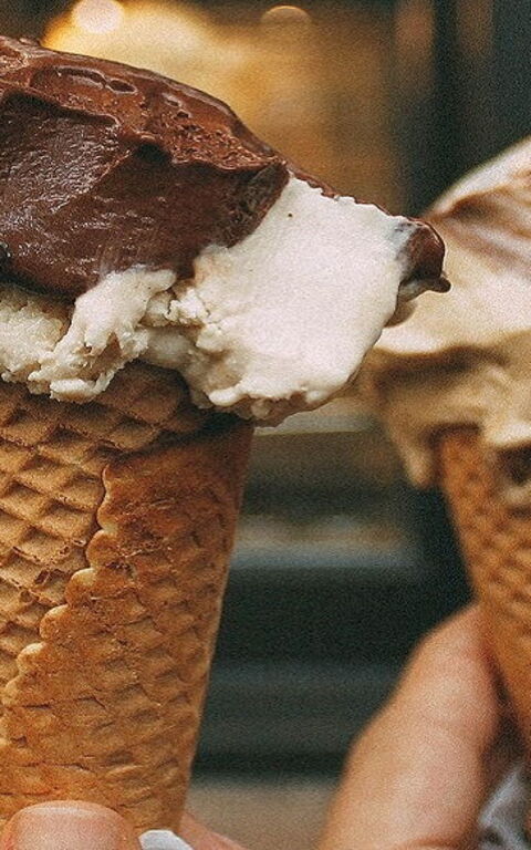 Discover how to distinguish the real home-made gelato, its features and the best ice-cream shops where you can taste it in Italy!