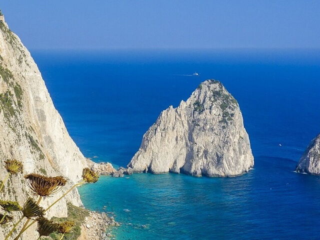 Where to Stay in Crete: 4 Beautiful Areas to See