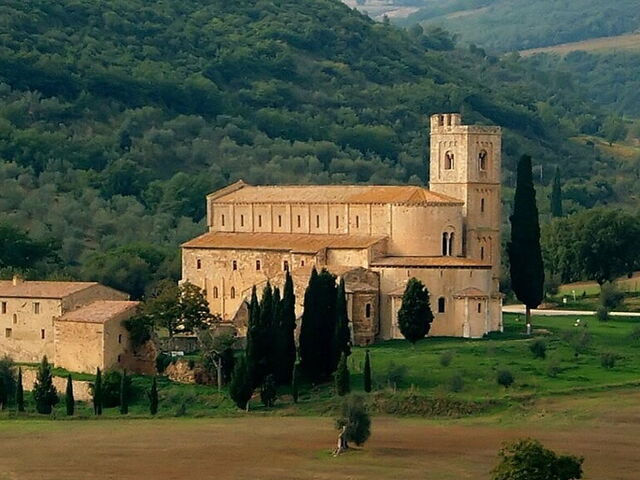 Sant'Antimo Abbey, a Magical Place to Visit in Montalcino