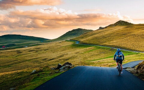 All about Eroica, the Most Beautiful Cycling Race in the World