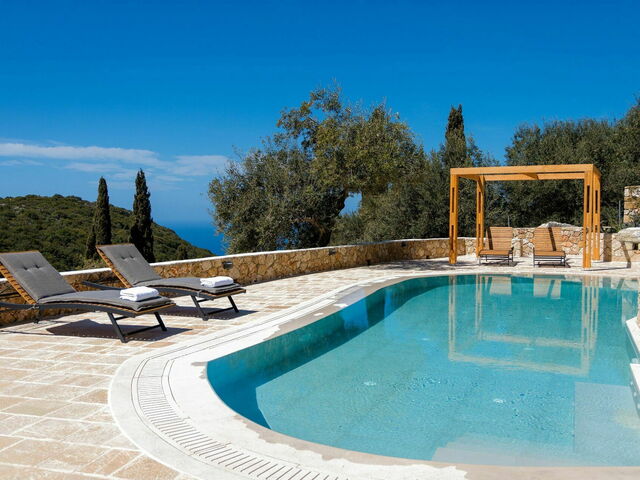 A New Way to Discover Corfu: the Corfu Trail