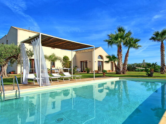 A Journey Through Italy and Greece