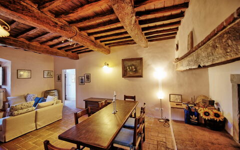 Accommodation Pozzo Dei Desideri 2: Dining Room, Living Room