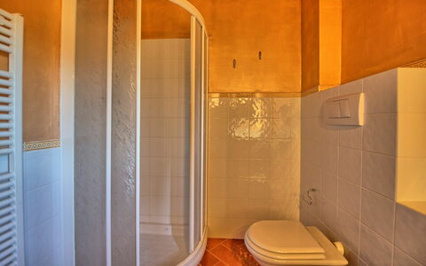 Accommodation Pozzo Dei Desideri 2: Bathroom
