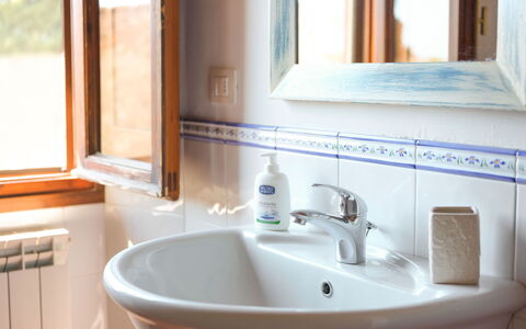 Accommodation Pozzo Dei Desideri 2: Bathroom