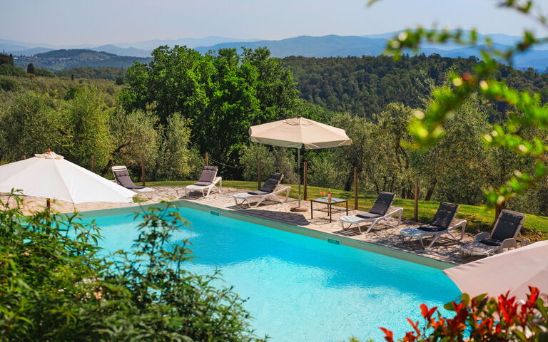 Pozzo Dei Desideri: Building Exterior, Outdoor, Pool