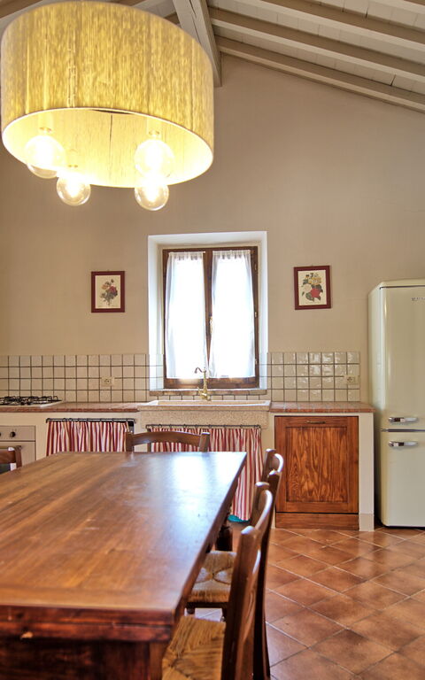 Cuccardino: Dining Room, Kitchen, Living Room