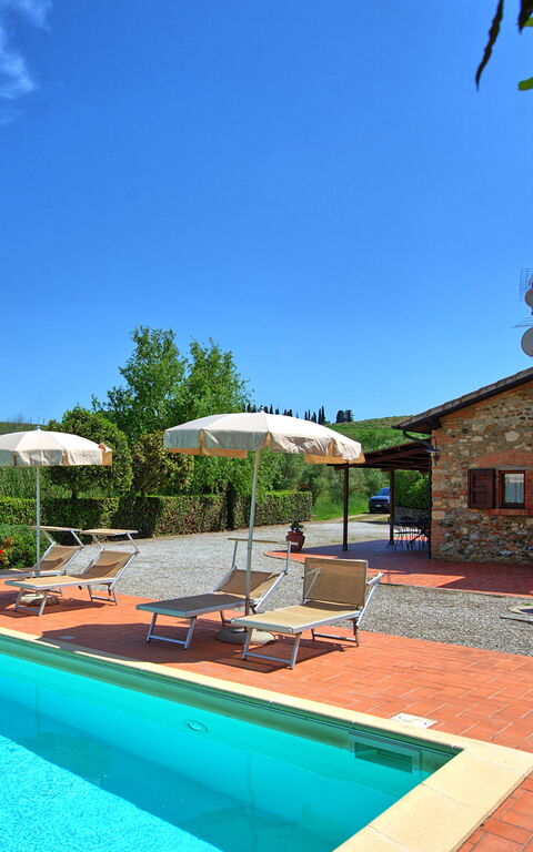 Cuccardino: Building Exterior, Outdoor, Pool