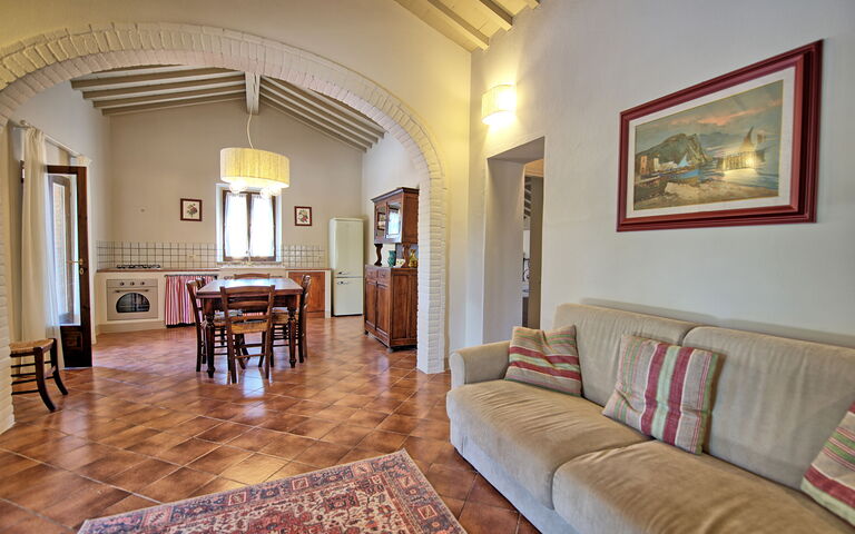 Cuccardino: Dining Room, Kitchen, Living Room