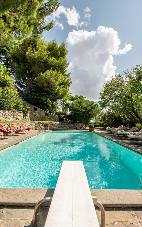 Castello Leopoldo: Garden, Pool