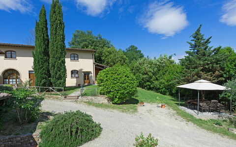 Accommodation Villa Acciaioli: Building Exterior, Garden, Outdoor