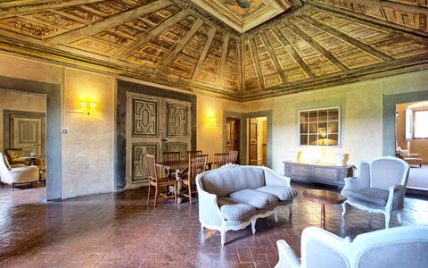 Accommodation Cupola: Dining Room, Living Room