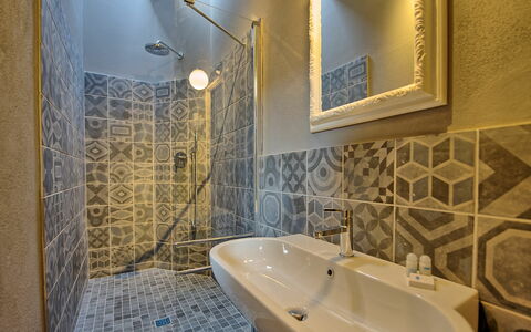 Accommodation Montegufoni 22: Bathroom