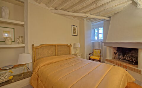 Accommodation Camino: Bedroom, Dining Room, Living Room