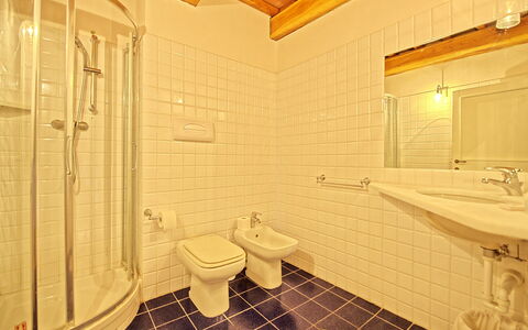 Accommodation Acciaioli 1Bis: Bathroom