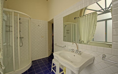 Accommodation Montegufoni 7: Bathroom