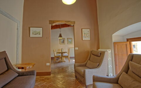 Accommodation Montegufoni 19b: Dining Room, Kitchen, Living Room