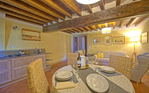 Accommodation Montegufoni 13: Dining Room, Kitchen, Living Room