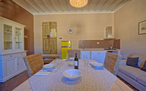 Accommodation Montegufoni 28: Dining Room, Kitchen, Living Room