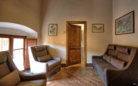 Accommodation Montegufoni 19b: Dining Room, Kitchen, Living Room