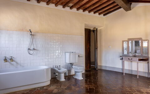 Accommodation Galleria: Bathroom
