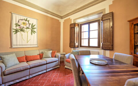 Accommodation Segretario: Dining Room, Living Room