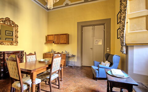 Accommodation Guardiano: Dining Room, Kitchen, Living Room