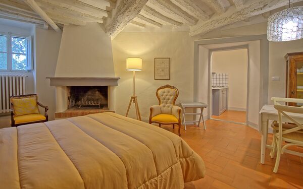 Accommodation Camino: Bedroom, Dining Room, Living Room