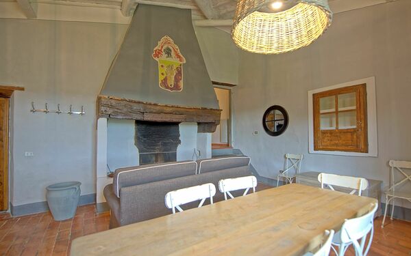 Accommodation Acciaioli 14: Dining Room, Kitchen, Living Room