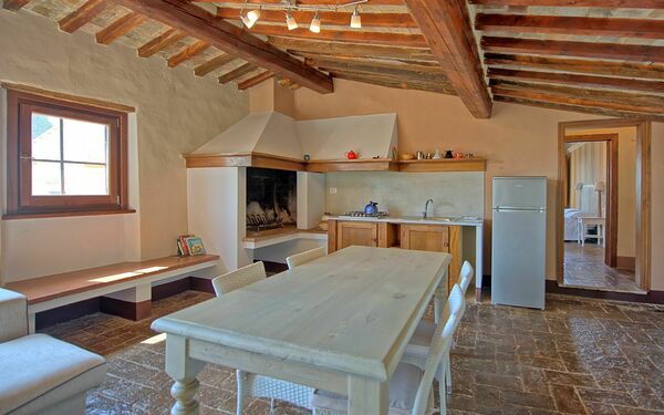 Accommodation Torre: Dining Room, Kitchen, Living Room