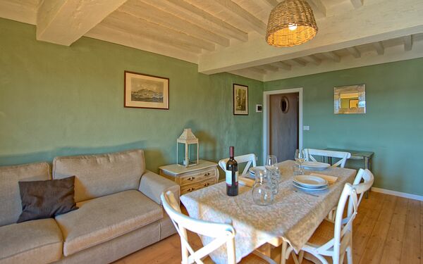 Accommodation Bellavista: Dining Room, Living Room