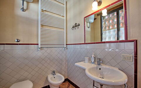 Accommodation Glicini 3: Bathroom