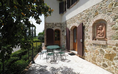 Accommodation Cornocchio 2: Building Exterior, Garden, Outdoor