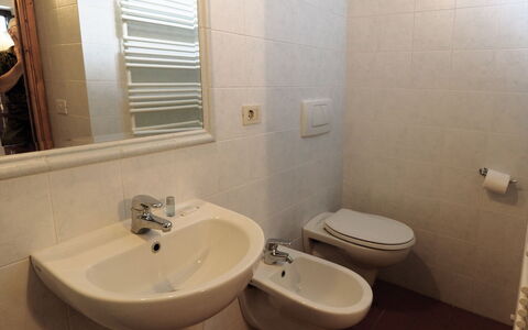 Accommodation Cornocchio 2: Bathroom