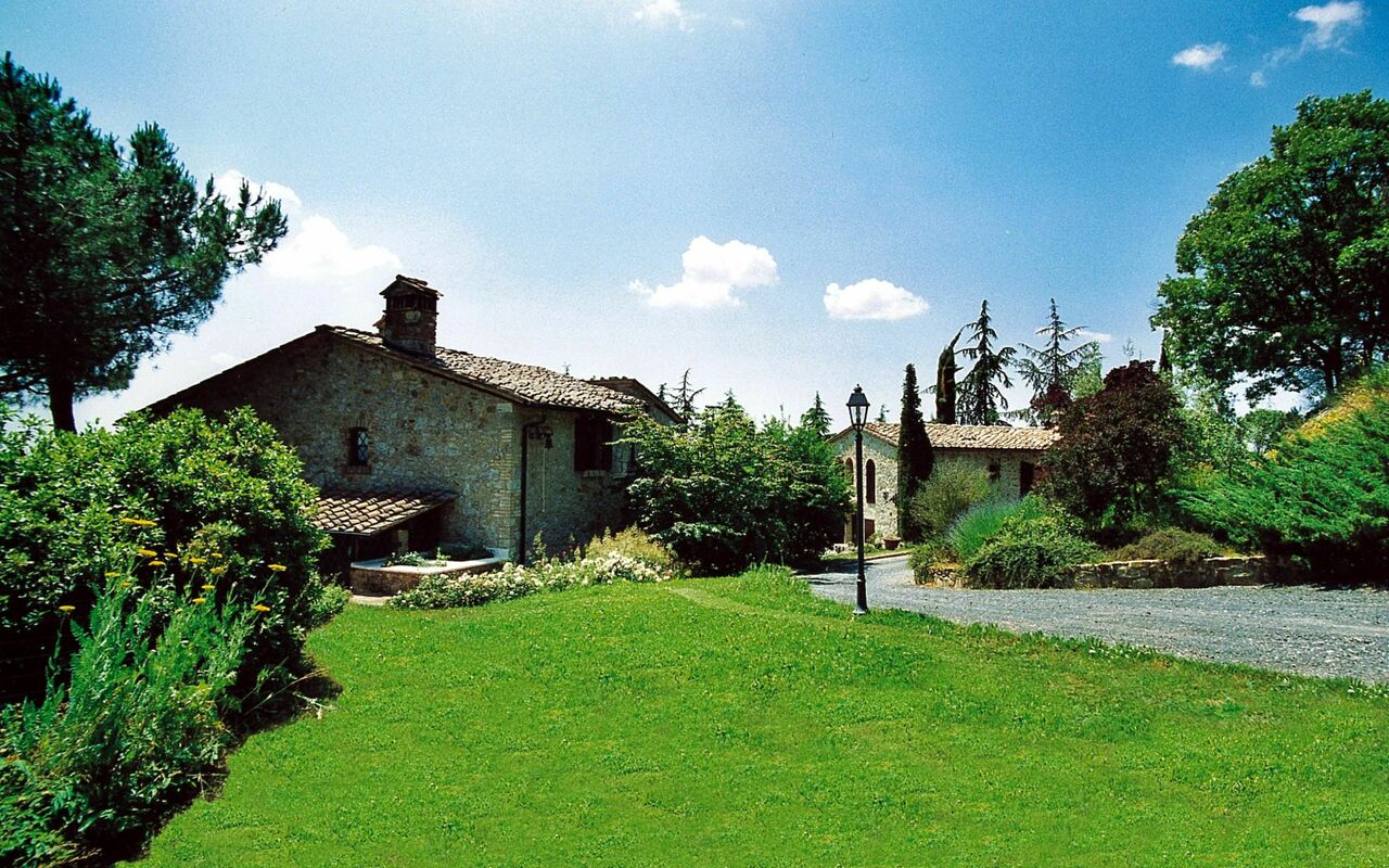 Accommodation Cornocchio 1: Building Exterior, Garden, Outdoor