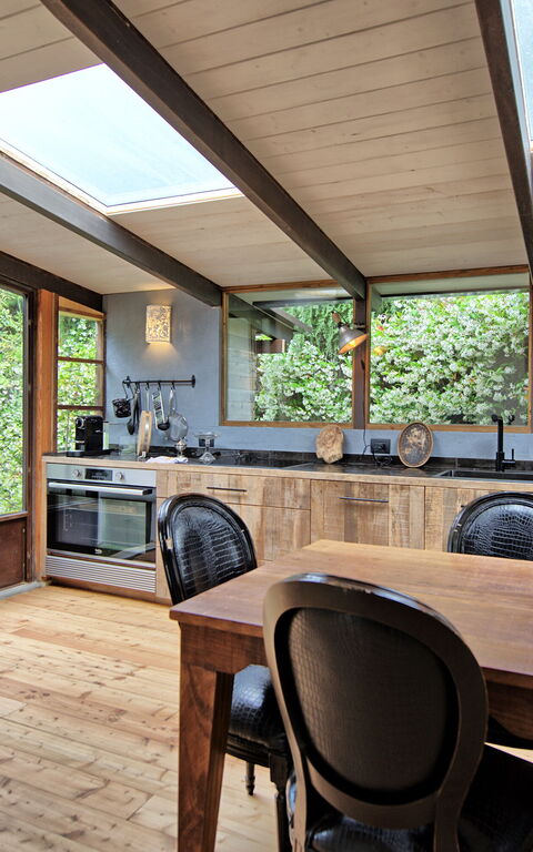 Villa Oliveta: Dining Room, Kitchen