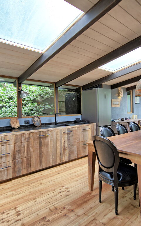 Villa Oliveta: Dining Room, Kitchen