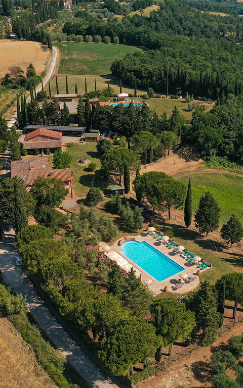 Montelopio: Pool, Scenic View