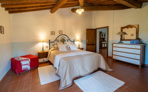 Accommodation Montelopio 4: Bedroom