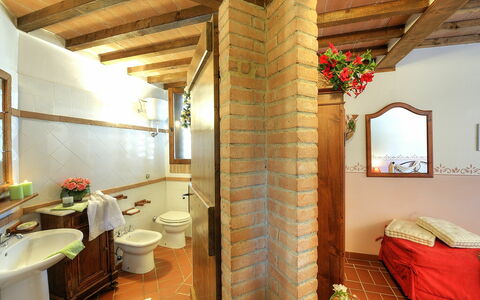 Accommodation Montelopio 5: Bathroom