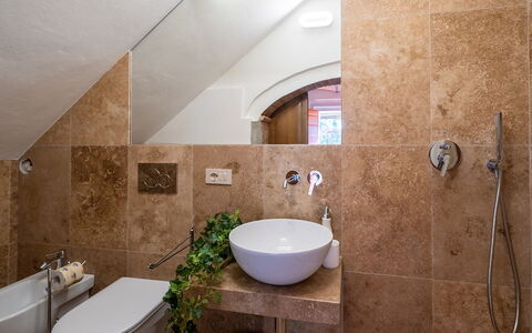 Accommodation Montelopio 3: Bathroom, Room Detail