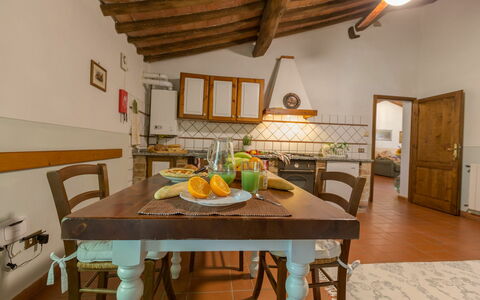 Accommodation Montelopio 8: Dining Room, Kitchen, Living Room