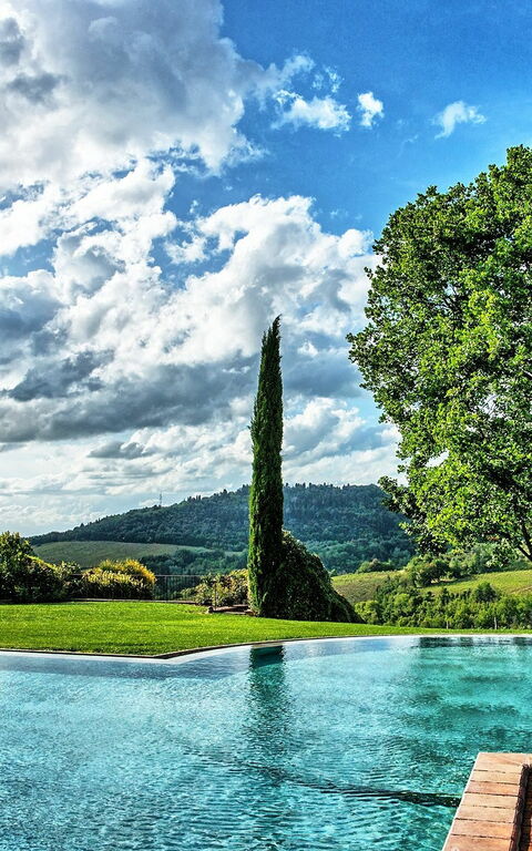 Villa Petrognano: Pool, Scenic View