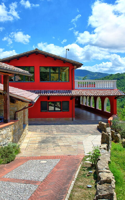 Villa Contessa: Building Exterior