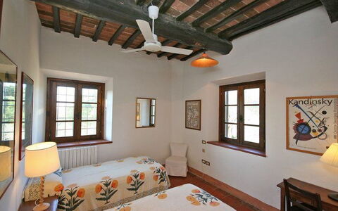 Accommodation La Selva 4: Bedroom