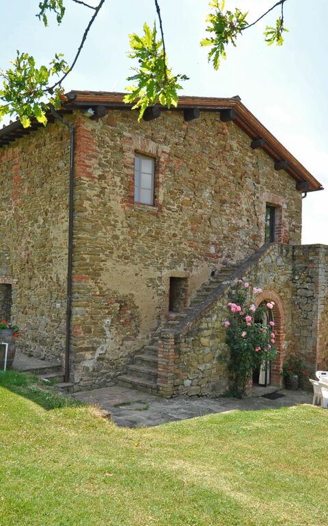 Podere Orietta: Building Exterior, Garden