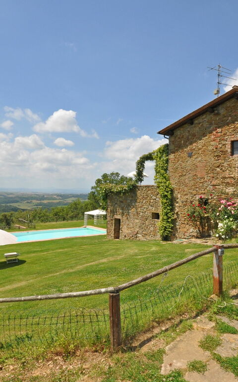 Podere Orietta: Building Exterior, Garden, Pool